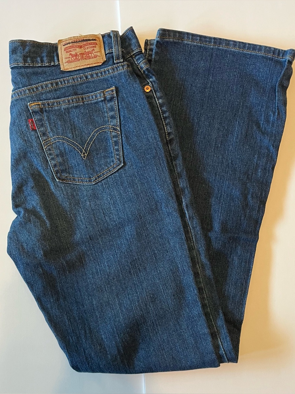 Women’s Levi Strauss Bootcut Jeans in Dark Blue- 99% Cotton 1% Spandex Size 6M